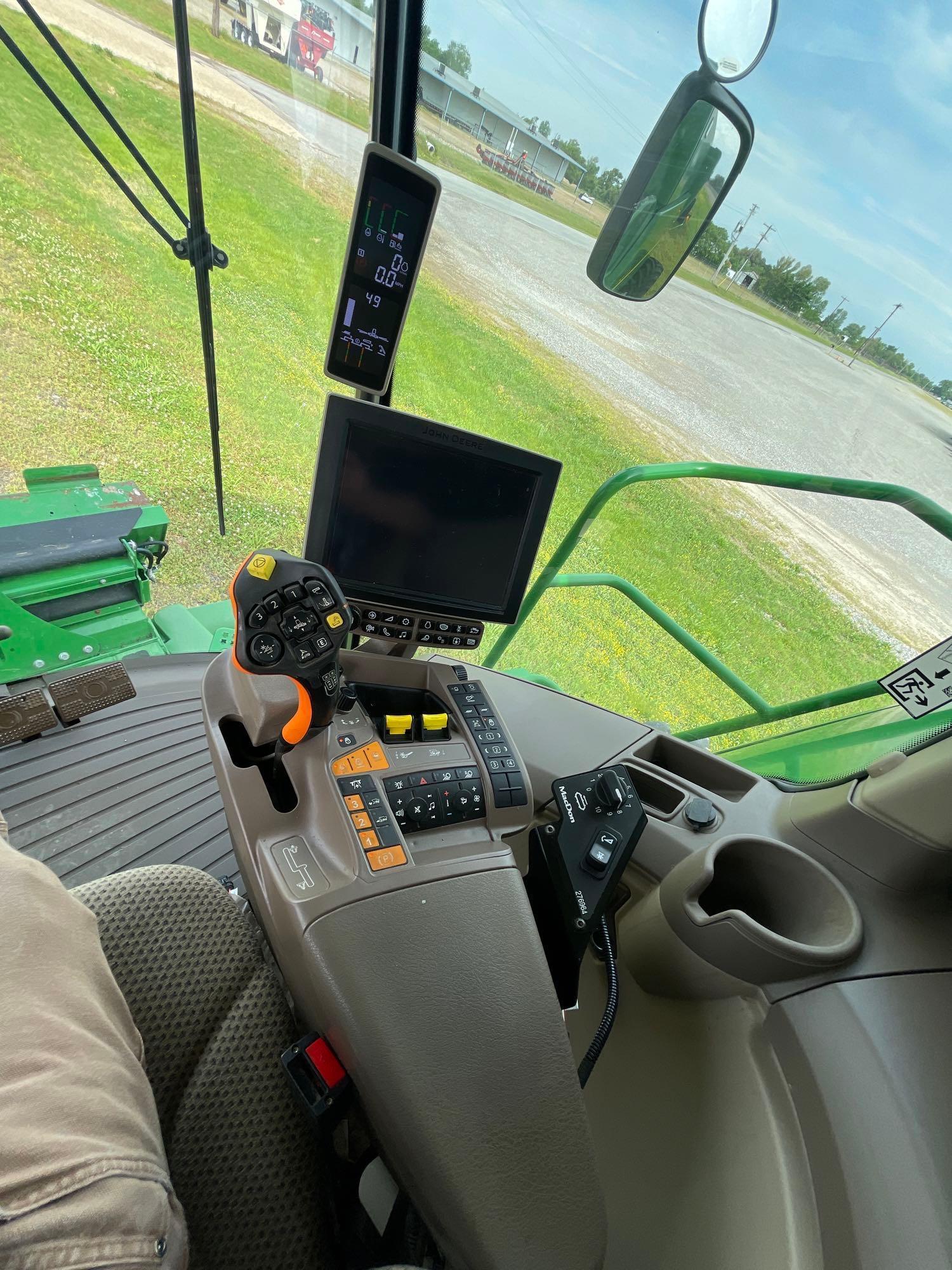 S760 JOHN DEERE COMBINE