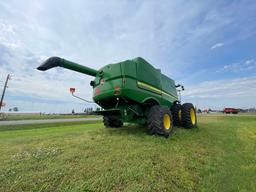 S760 JOHN DEERE COMBINE