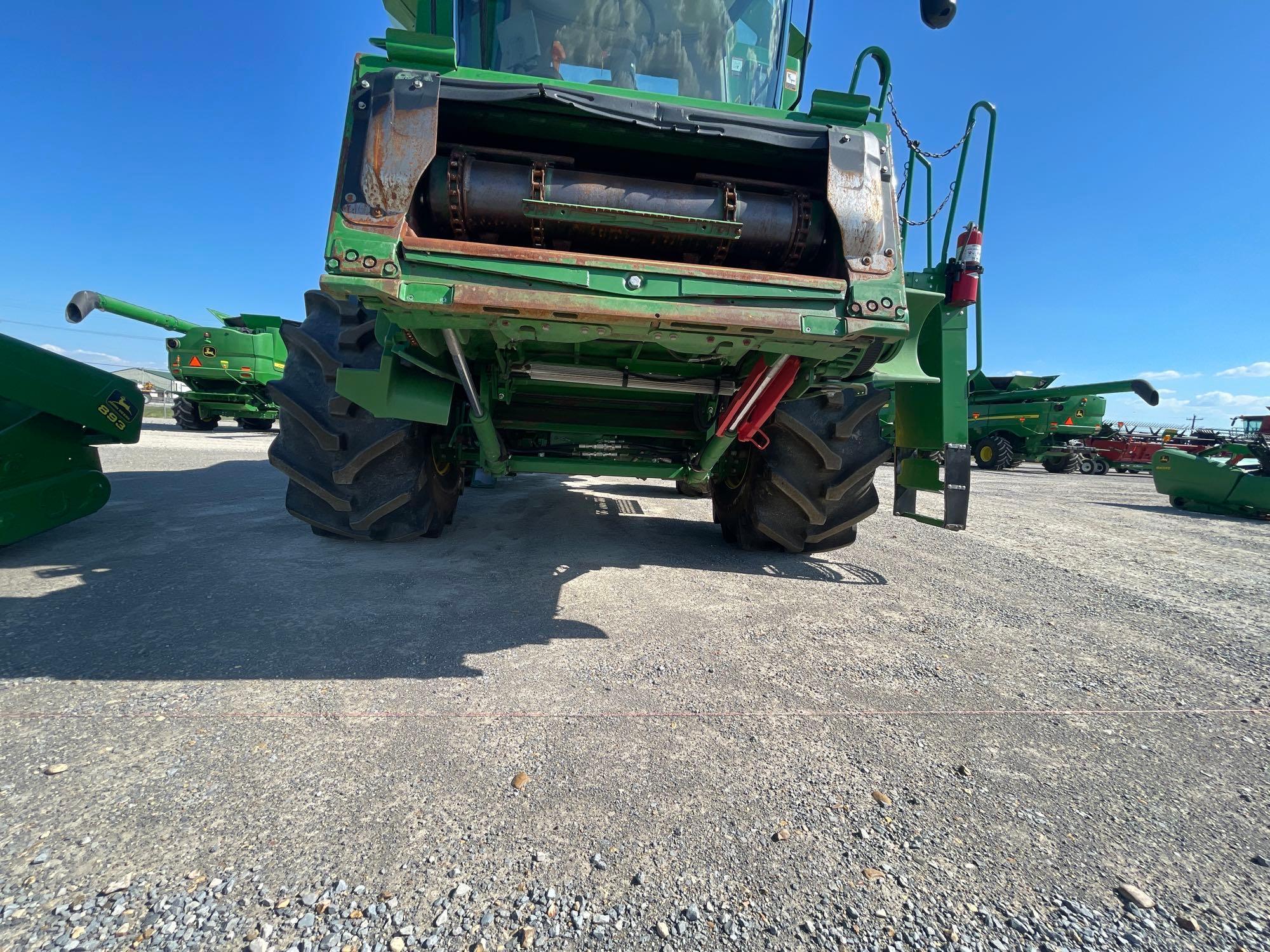 S770 JOHN DEERE COMBINE