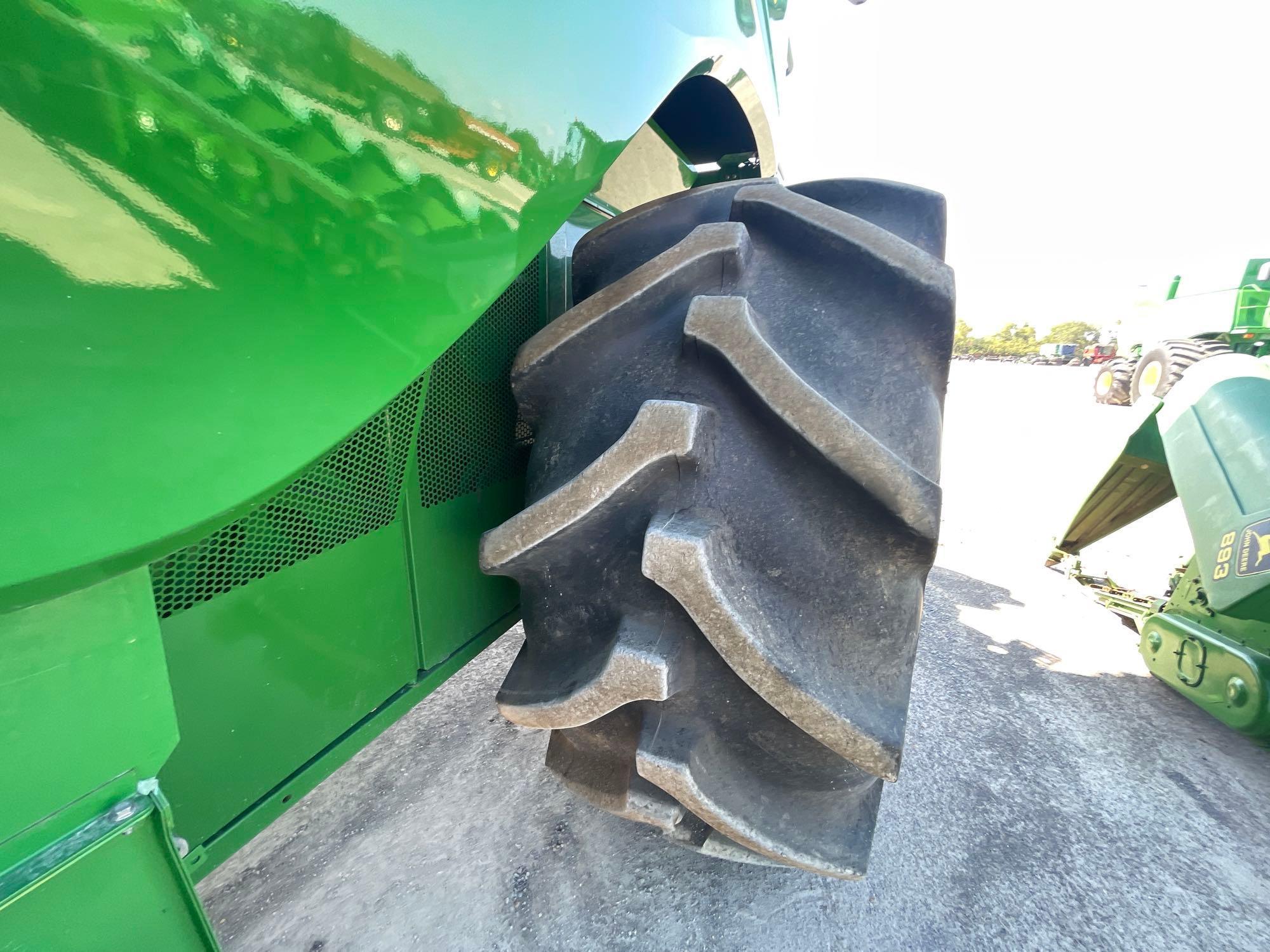 S770 JOHN DEERE COMBINE