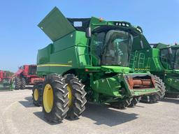 S690 JOHN DEERE COMBINE (MOTOR PROBLEMS)