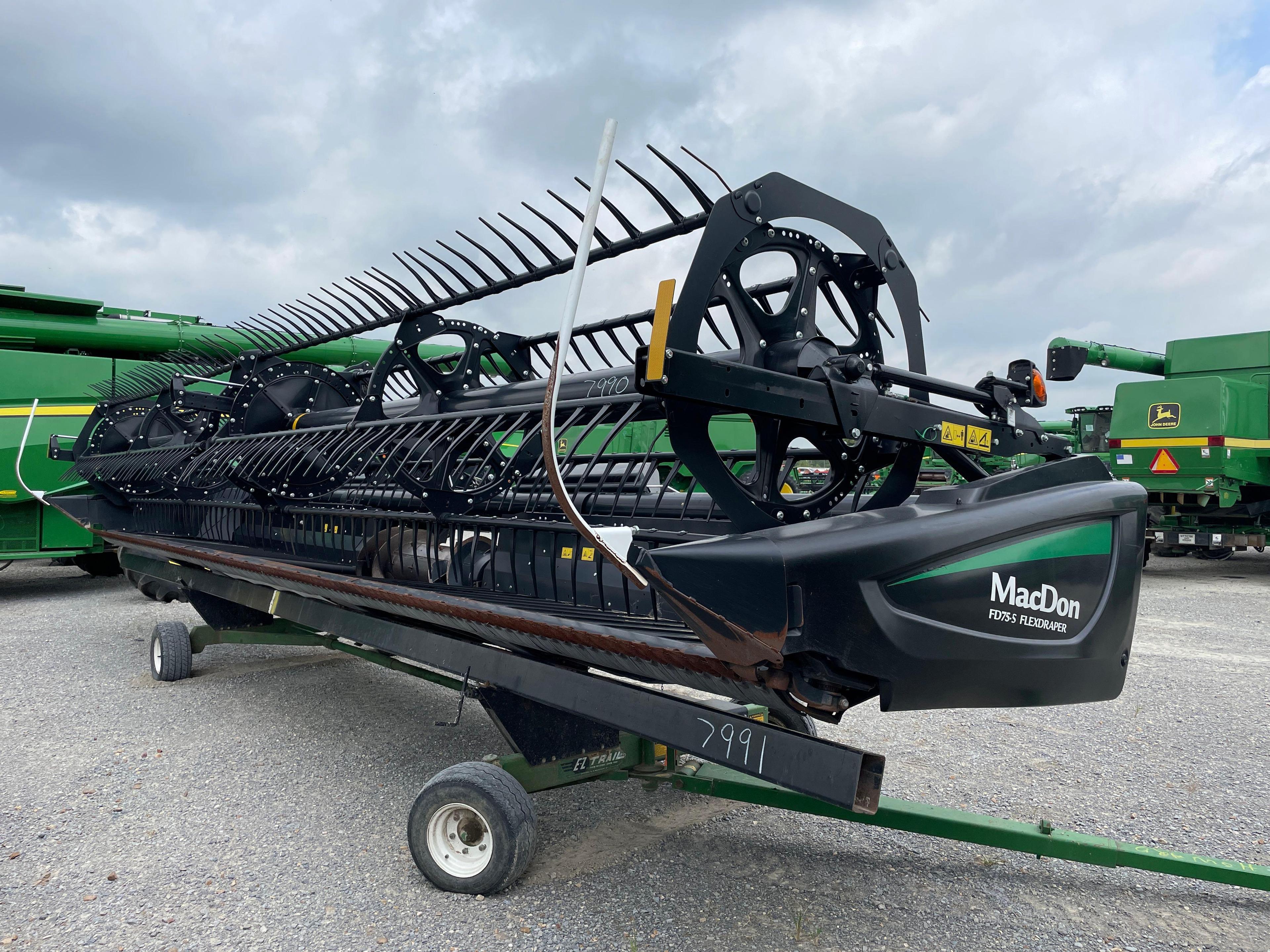 FD75 S MACDON FLEX DRAPER PLATFORM