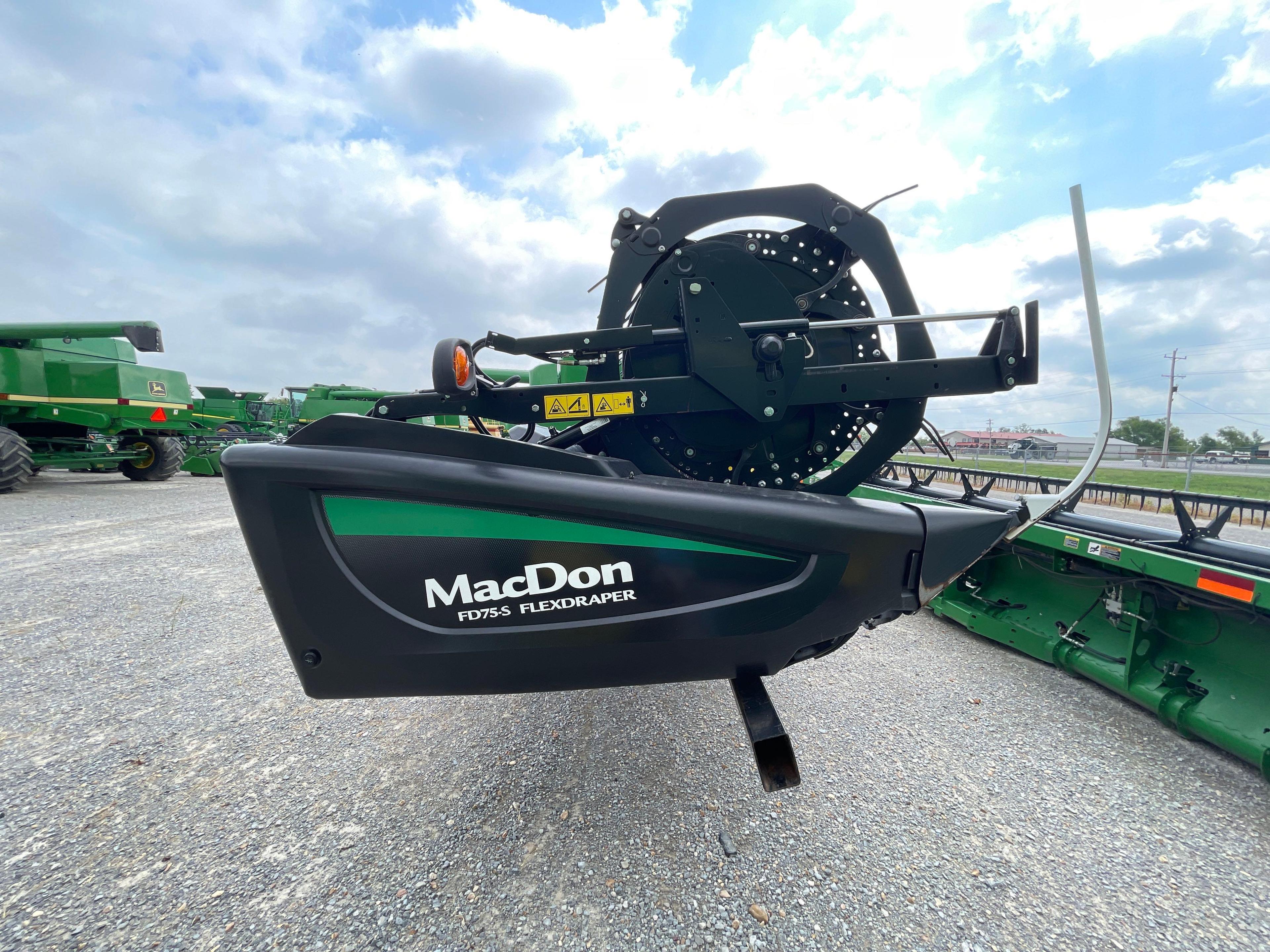 FD75 S MACDON FLEX DRAPER PLATFORM