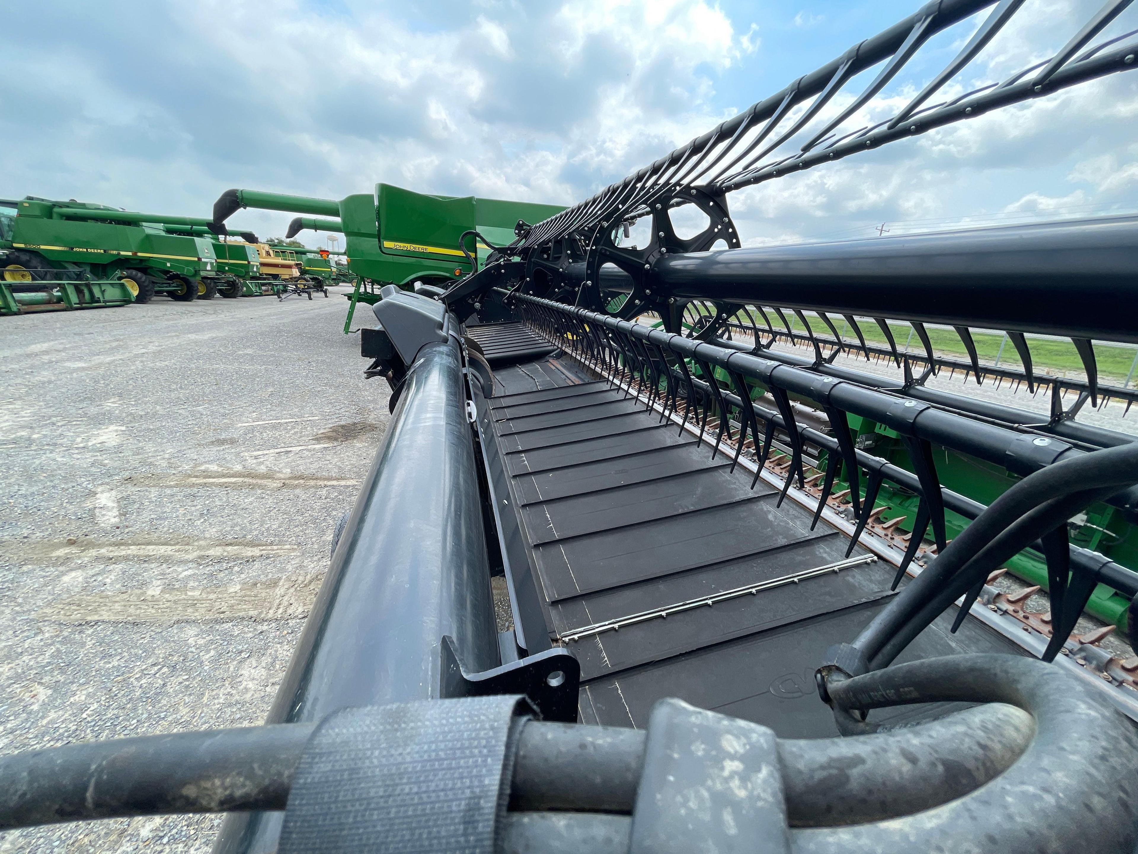 FD75 S MACDON FLEX DRAPER PLATFORM