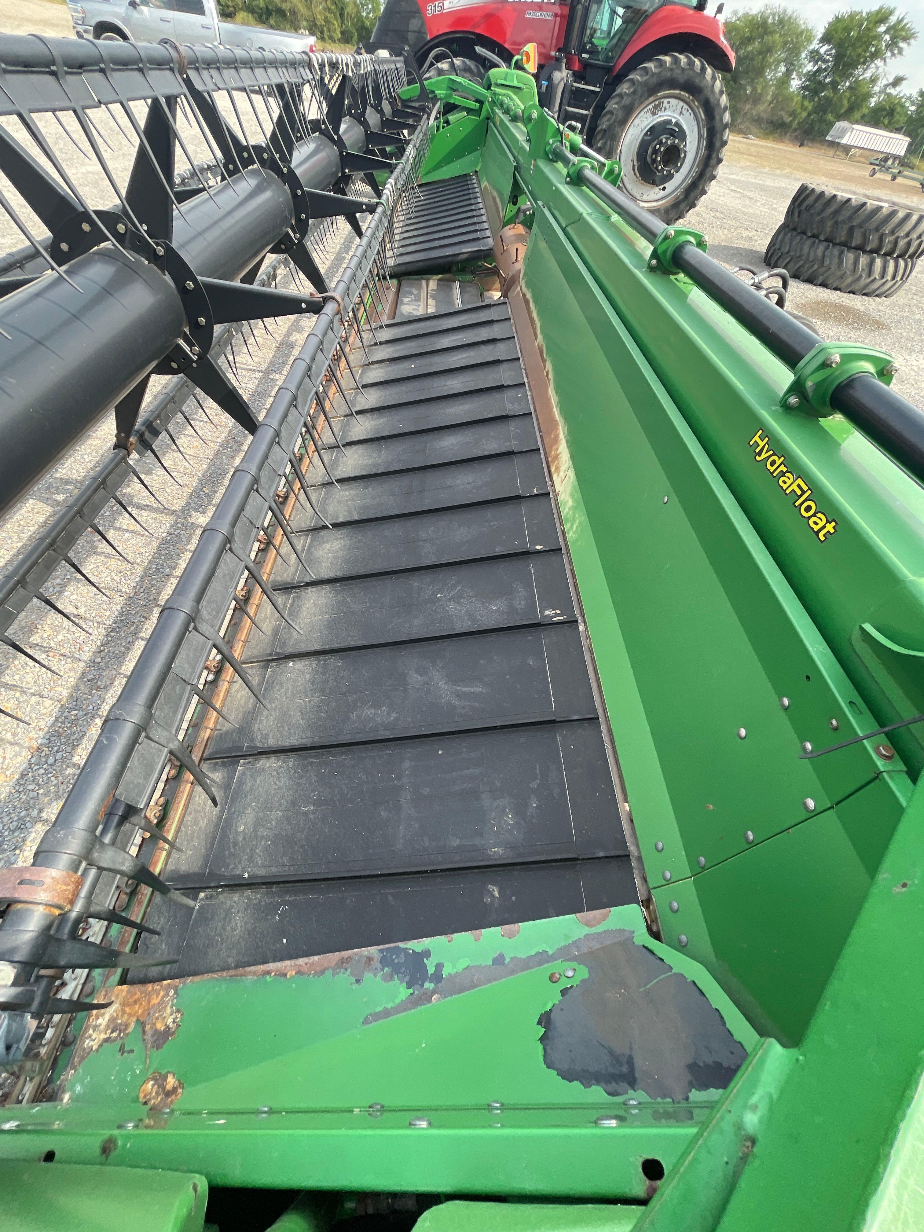 630D JOHN DEERE DRAPER PLATFORM