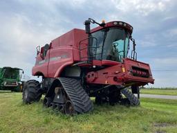 7230 CASE IH COMBINE