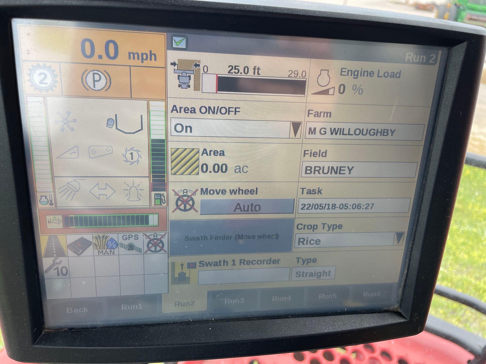 7230 CASE IH COMBINE