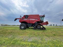 7230 CASE IH COMBINE