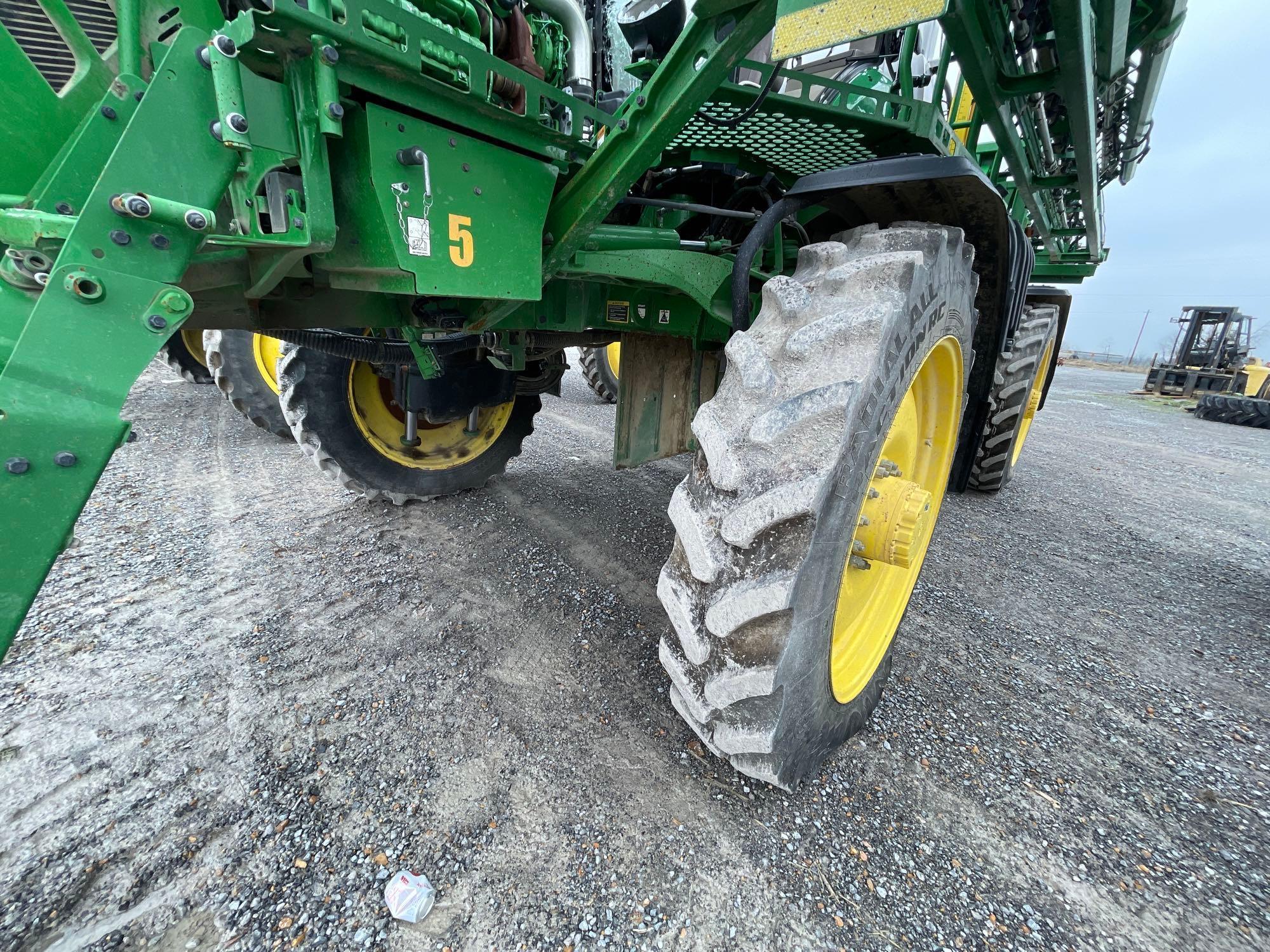 R4038 JOHN DEERE SPRAYER