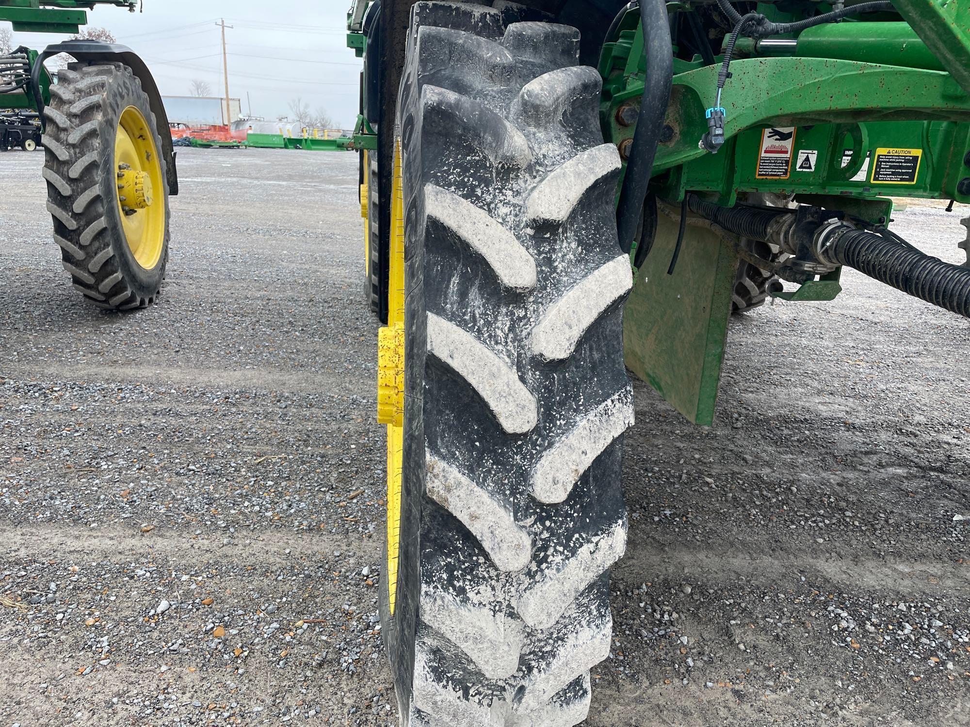 R4038 JOHN DEERE SPRAYER