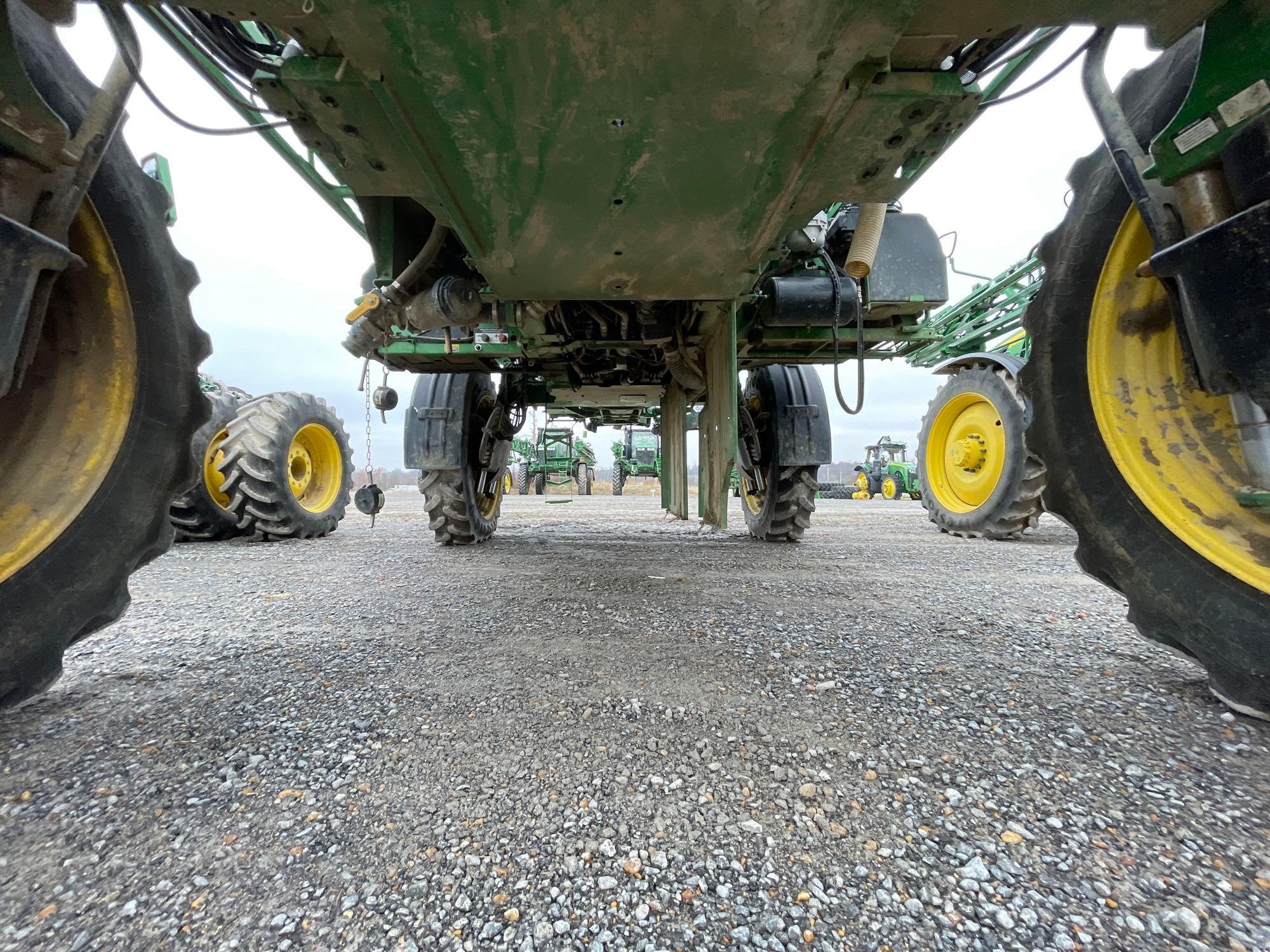 R4038 JOHN DEERE SPRAYER
