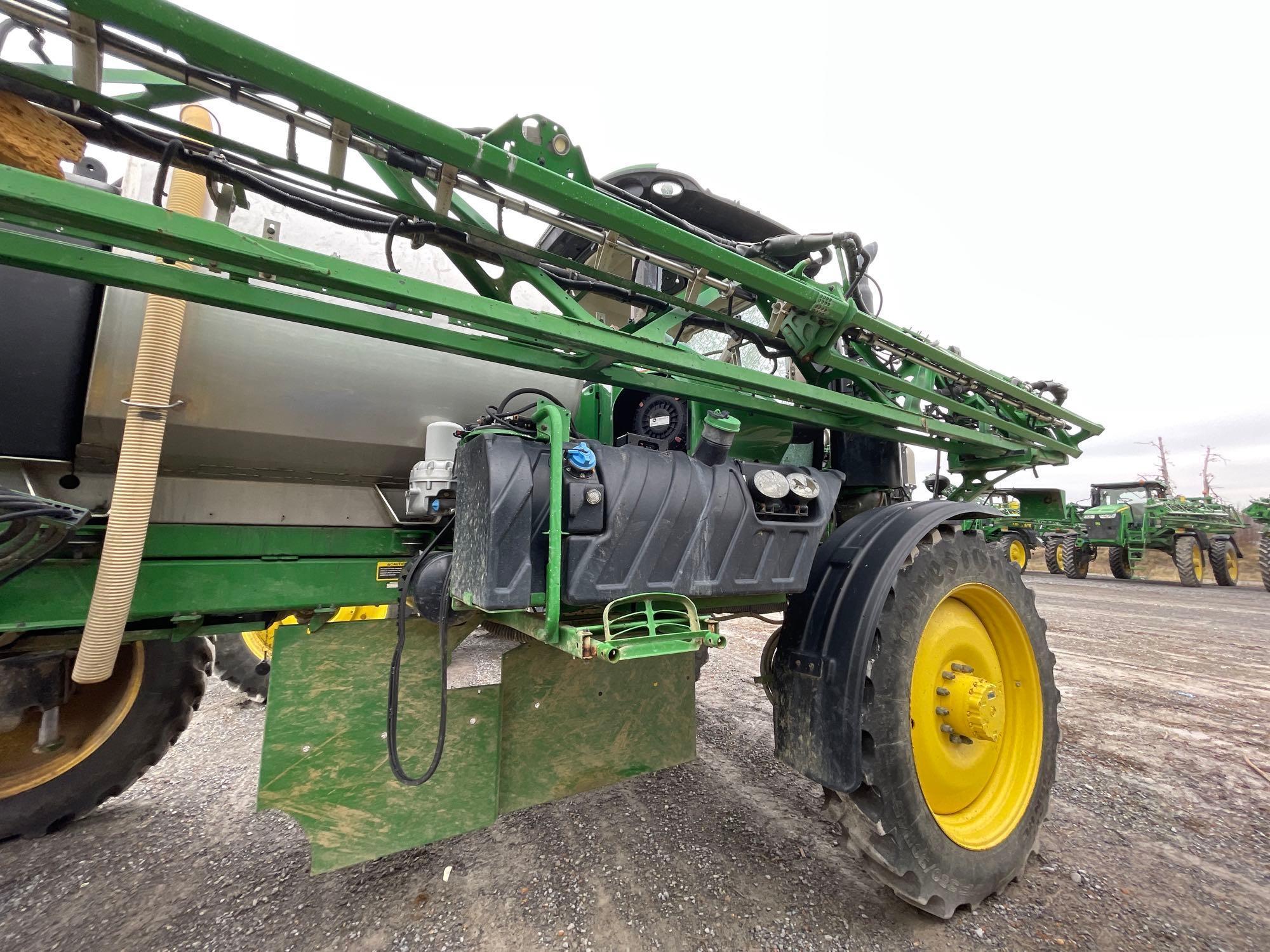 R4038 JOHN DEERE SPRAYER