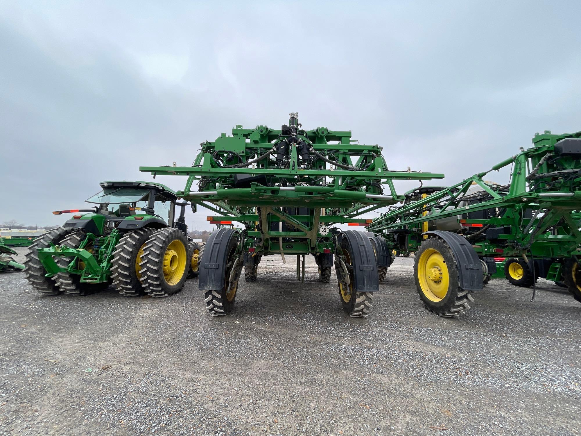 R4038 JOHN DEERE SPRAYER