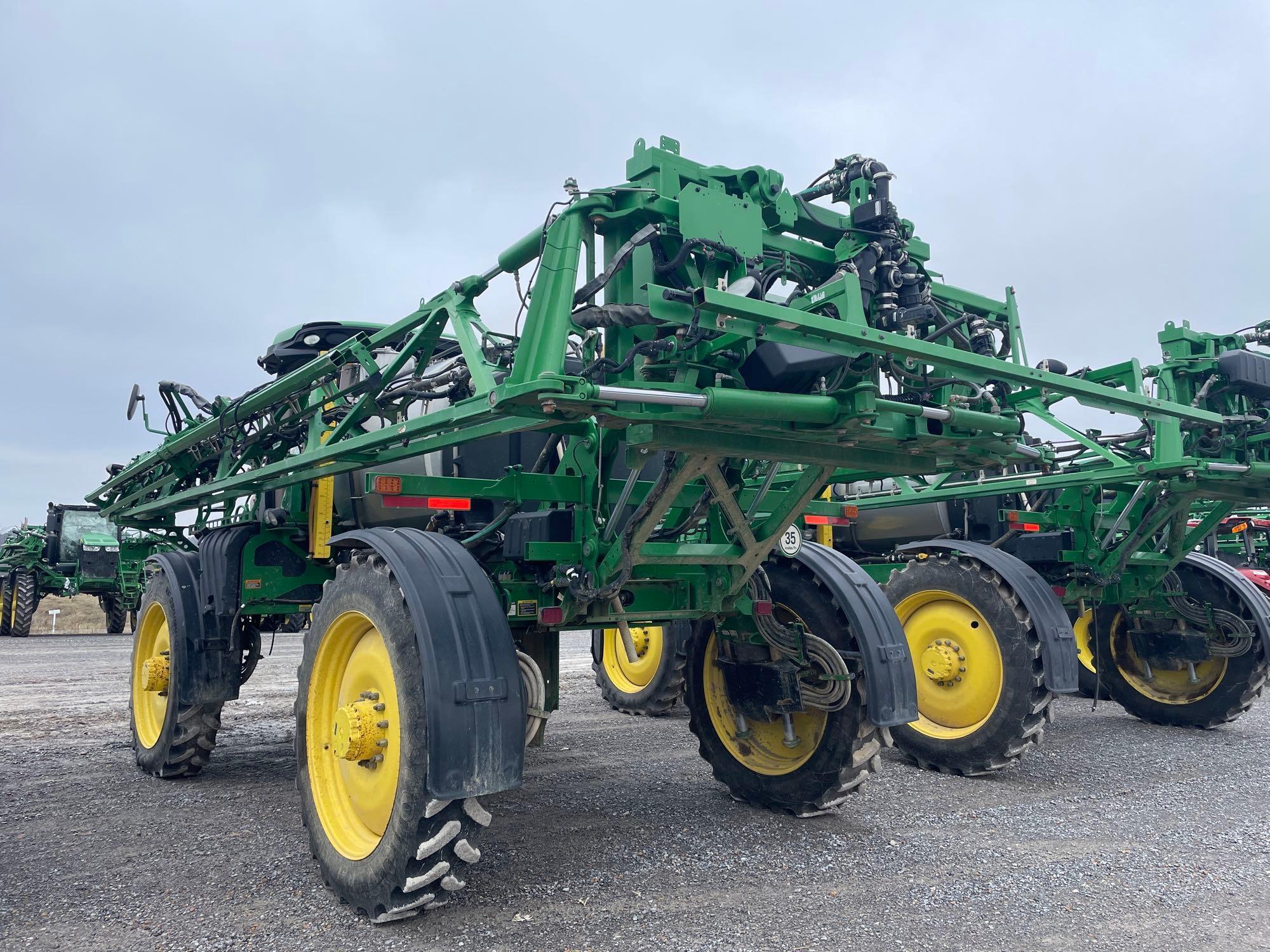R4038 JOHN DEERE SPRAYER