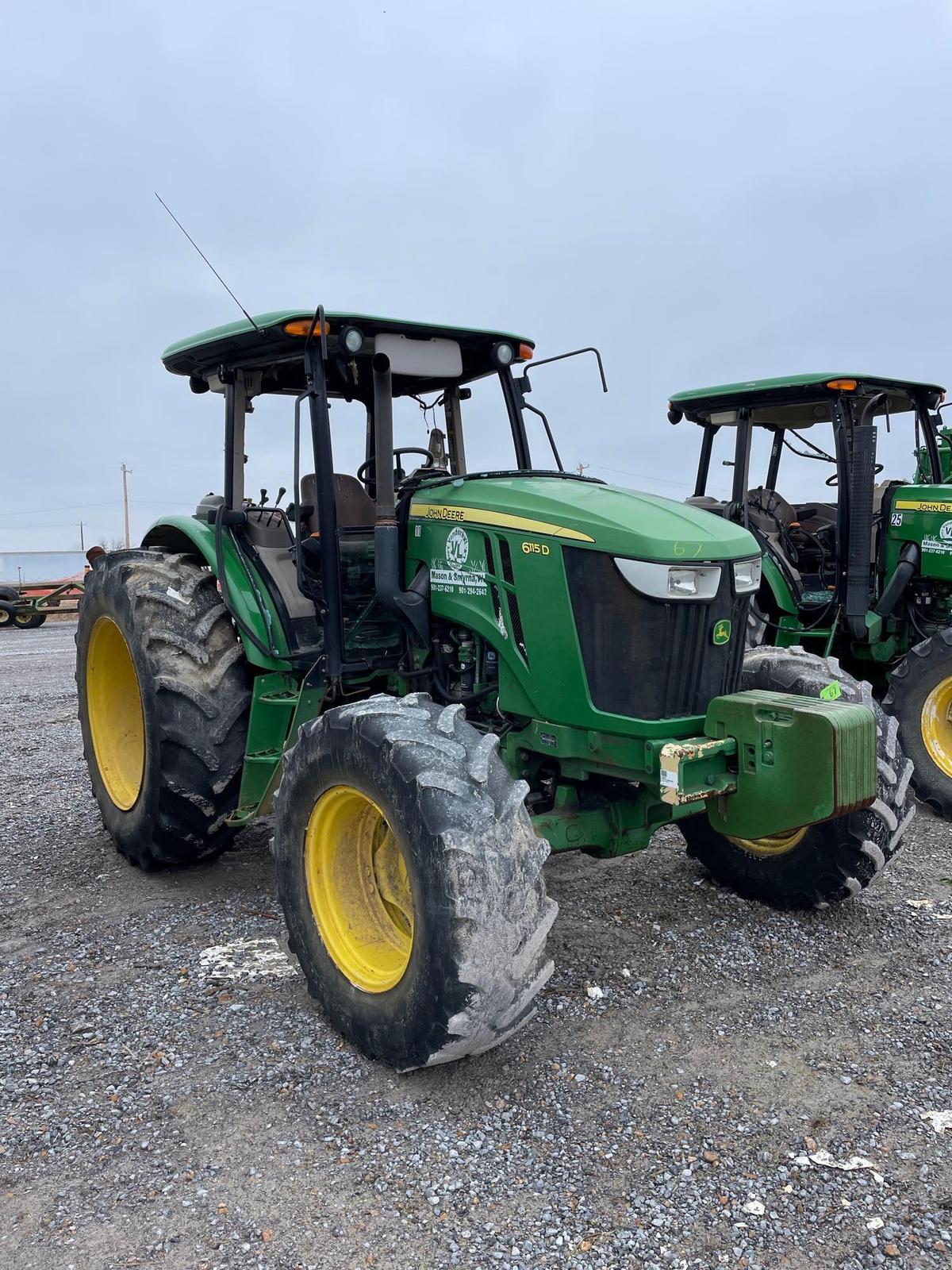 6115D JOHN DEERE TRACTOR, MFWD