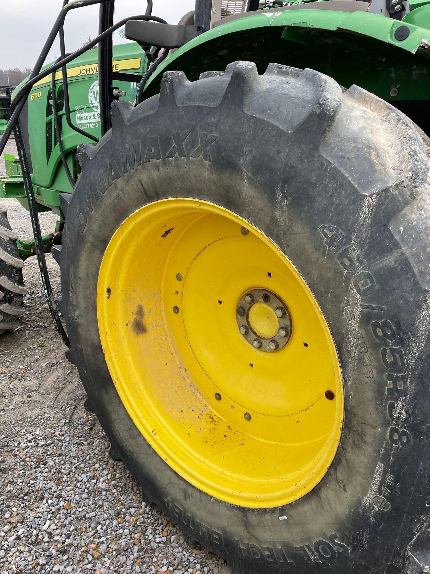 6115D JOHN DEERE TRACTOR, MFWD