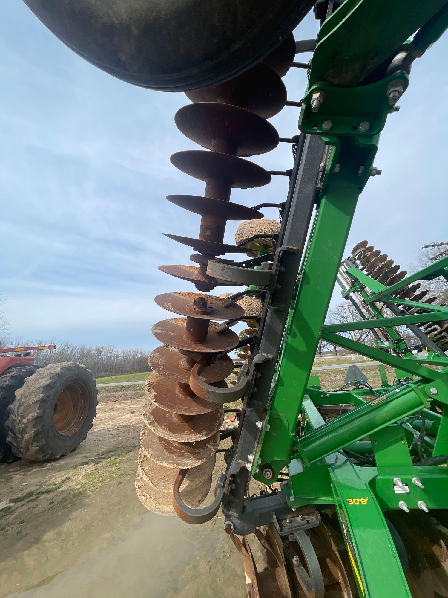 2633 VT JOHN DEERE DISK