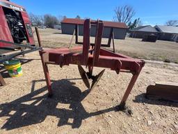 LEVEE SPLITTER