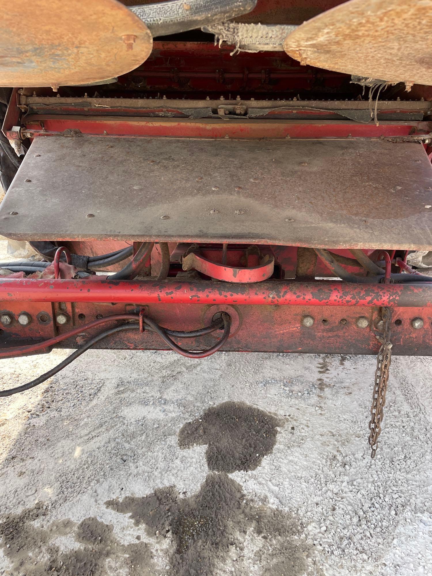 1680 CASE IH COMBINE