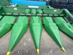 JOHN DEERE CORN HEAD