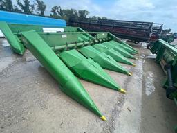 JOHN DEERE CORN HEAD