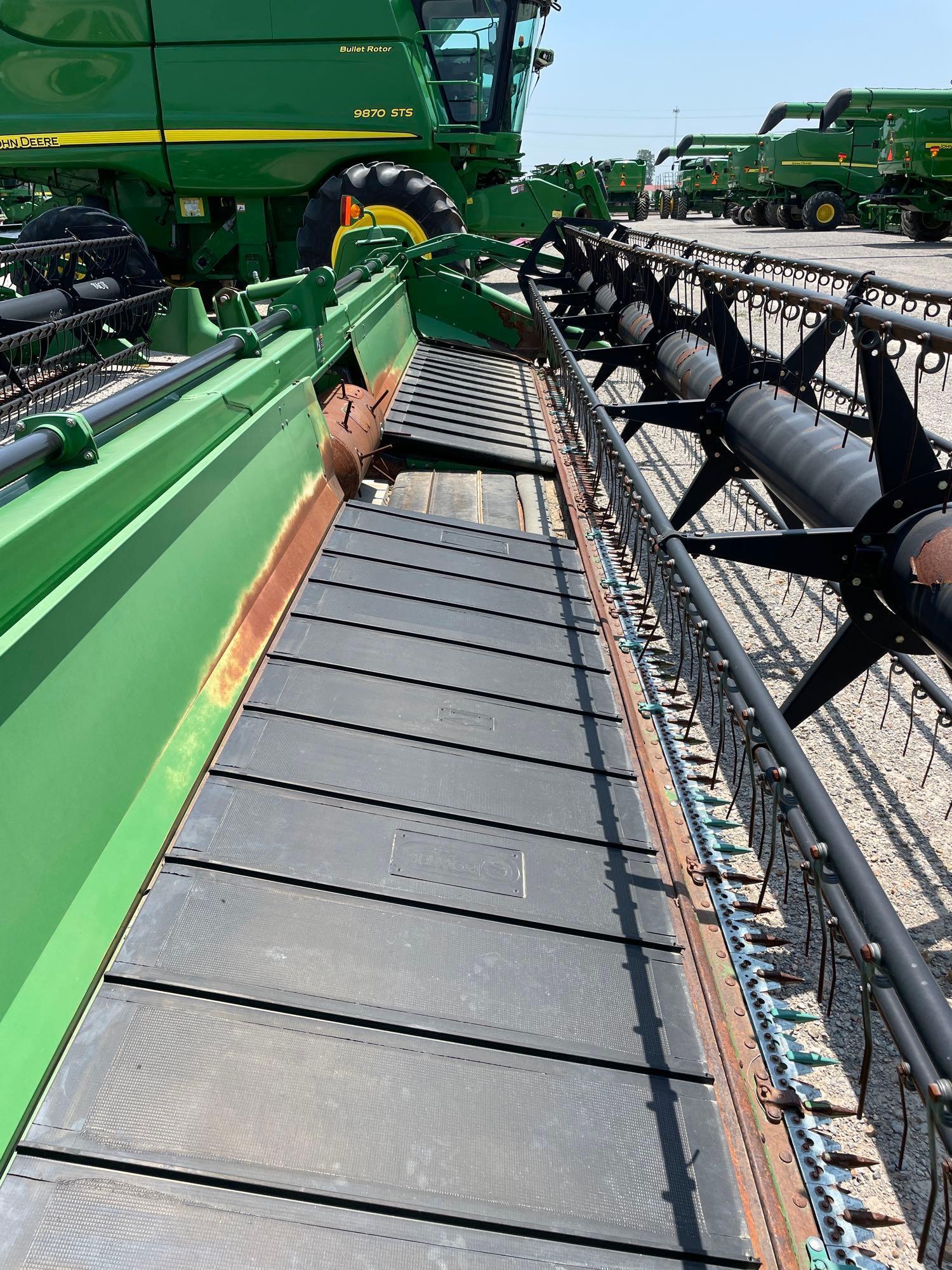 630D JOHN DEERE DRAPER PLATFORM, 2009 YR.