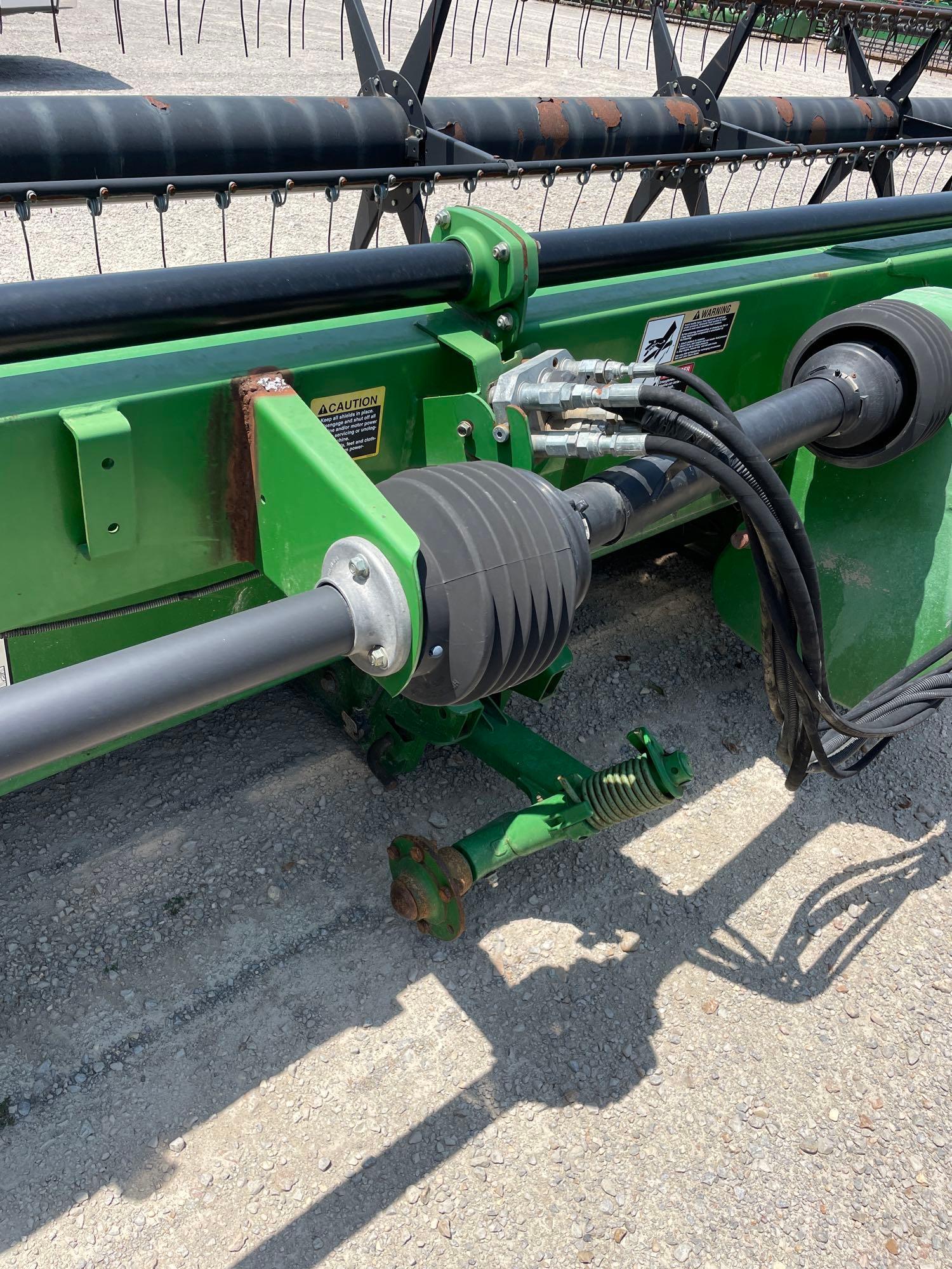 630D JOHN DEERE DRAPER PLATFORM, 2009 YR.