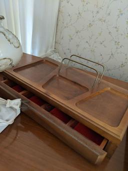 Boudoir Items