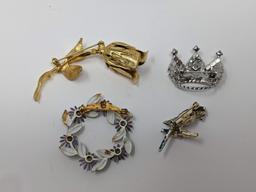 15 Brooches
