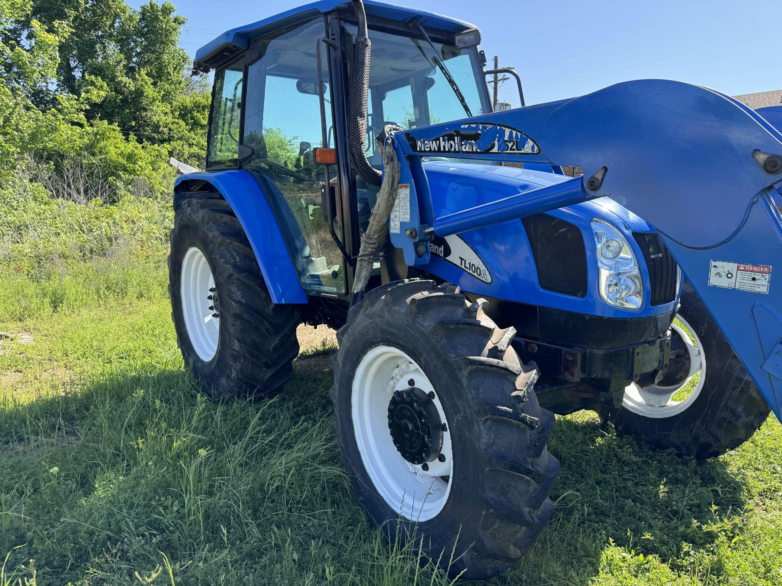 New Holland TL100A Tractor Franklin TX