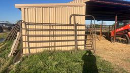 Priefert metal panel with 4ft walk thru gate Stephenville, TX