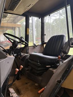 New Holland  545D  Tractor  .  Palestine, TX