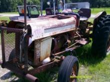 Salvage International tractor