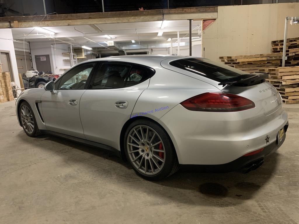 2014 Porsche Panamera (HB 4dr GTS)