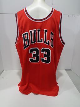 Scottie Pippen Chicago Bulls Autographed Custom Road Red Style Jersey w/GA coa