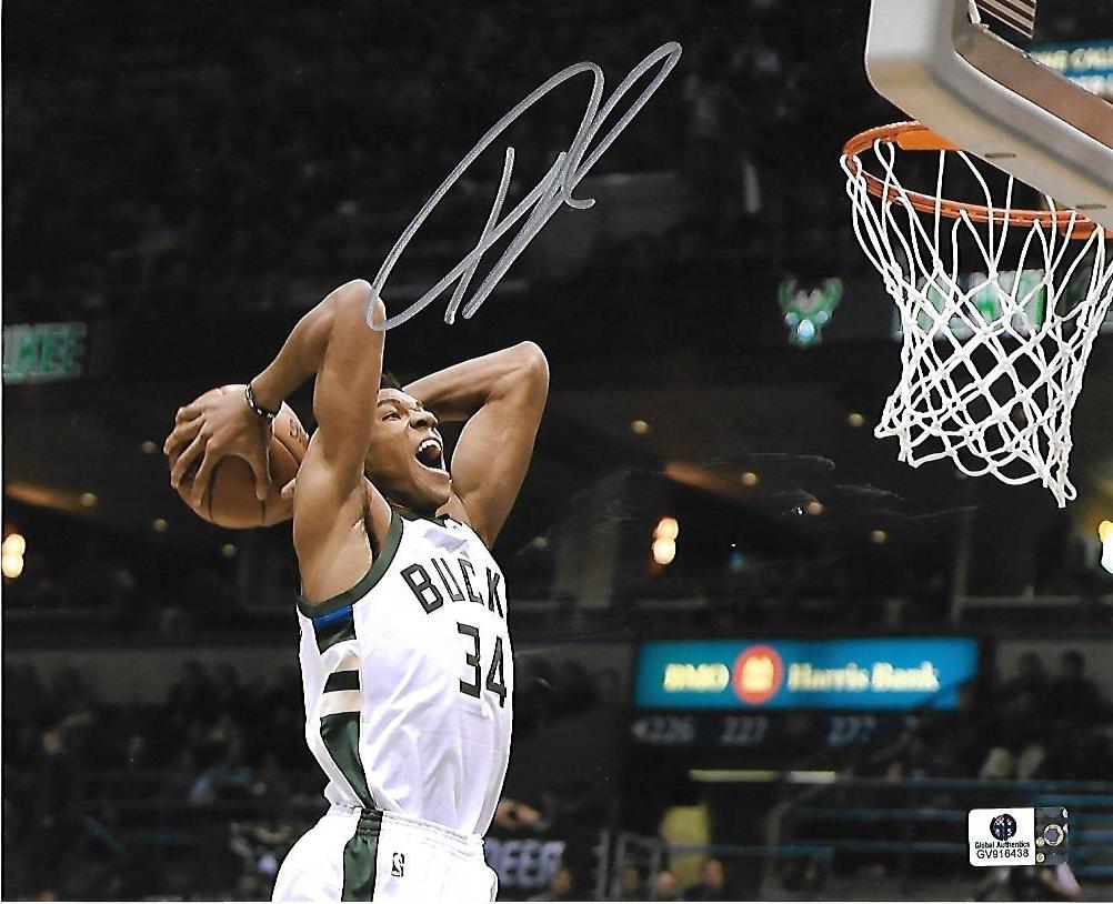 Giannis Antetokounmpo Milwaukee Bucks Autographed 8x10 Photo GA coa