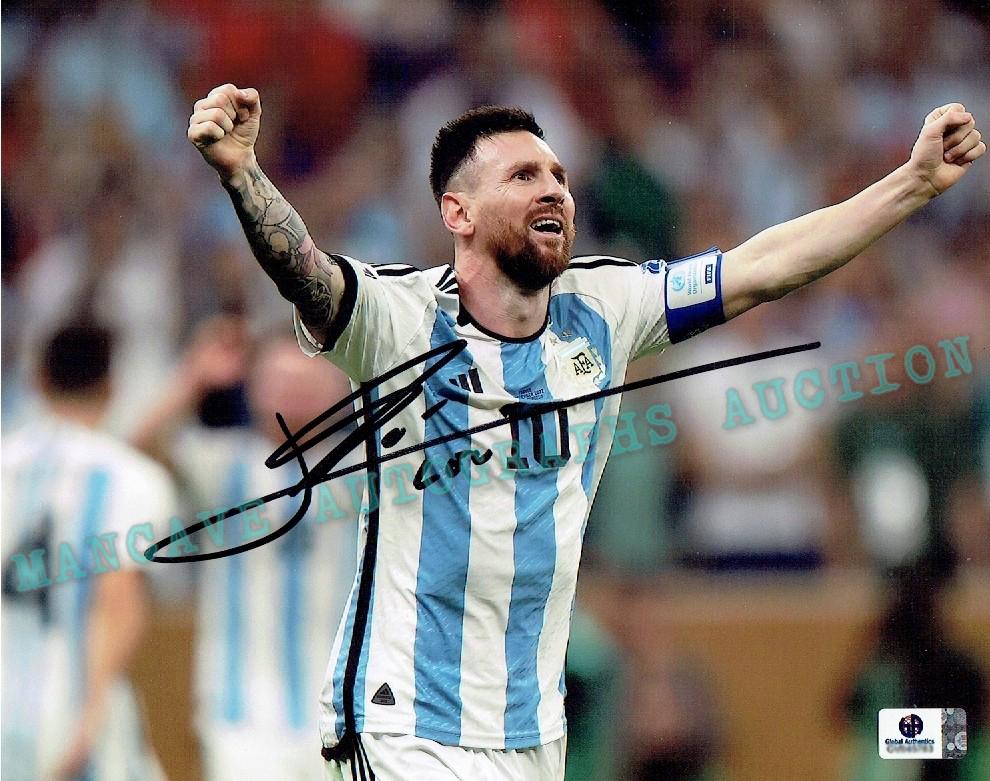 Lionel Messi Argentina Autographed 8x10 Photo GA coa