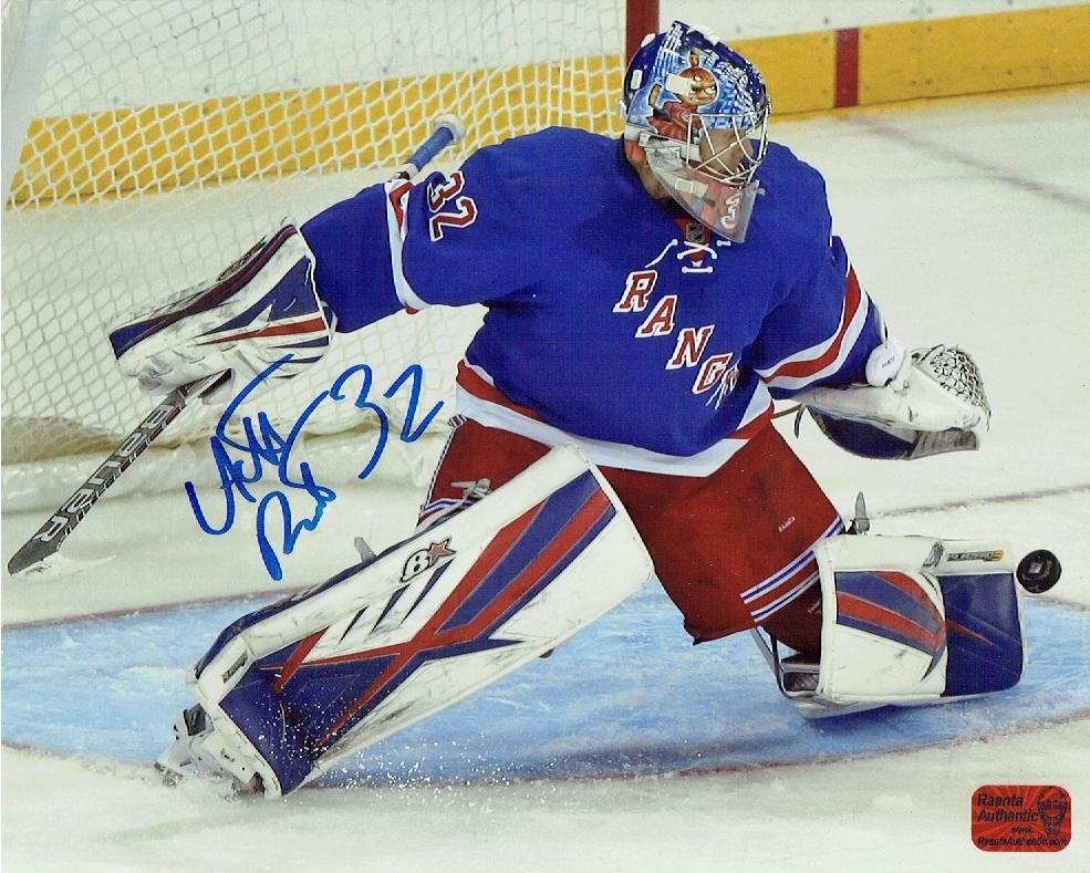 Antta Raata New York Rangers Autographed 8x10 Photo Antta Raata Holo