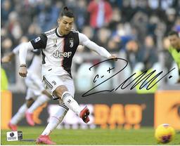 Cristiano Ronaldo Juventus FC Autographed 8x10 Photo GA coa   *3