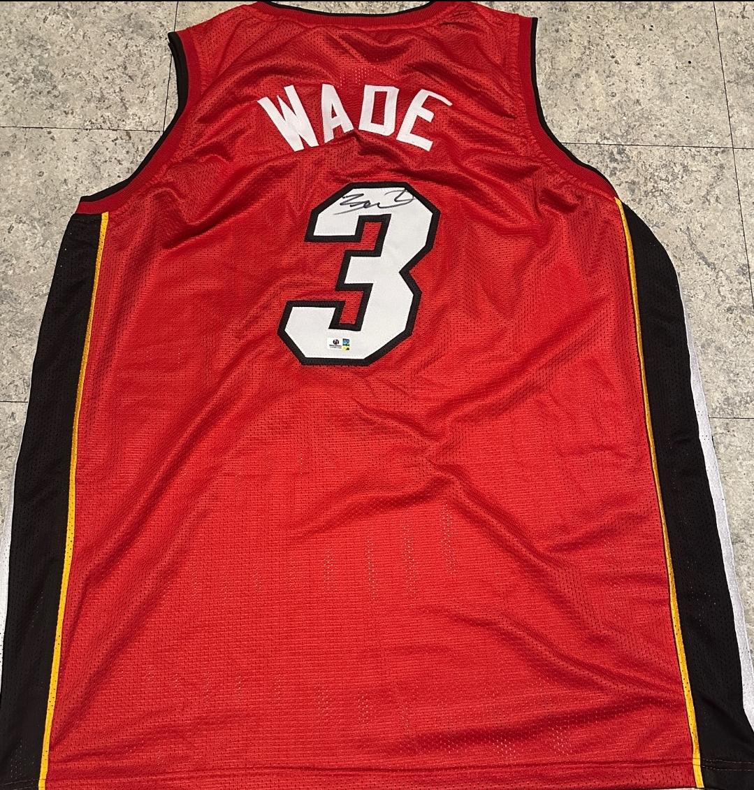 Dwayne Wade Miami Heat Autographed Custom Basketball Jersey coa