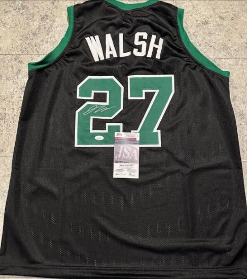 Sports & Entertainment Memorabilia Auction
