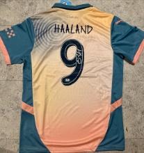 Erling Haaland Manchester City Autographed 2024-25 Puma Fourth Soccer Jersey coa