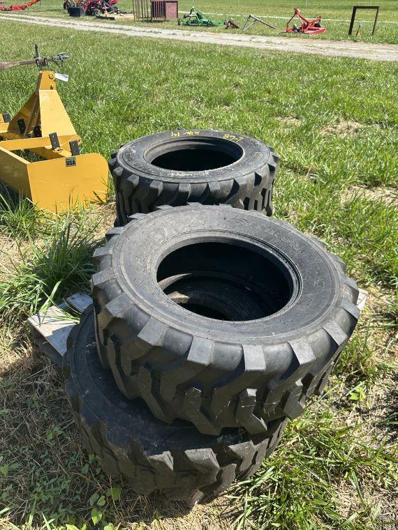 Set of skid steer tires