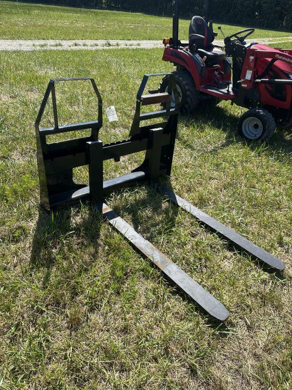 Quick attach forks