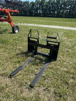 Quick attach forks