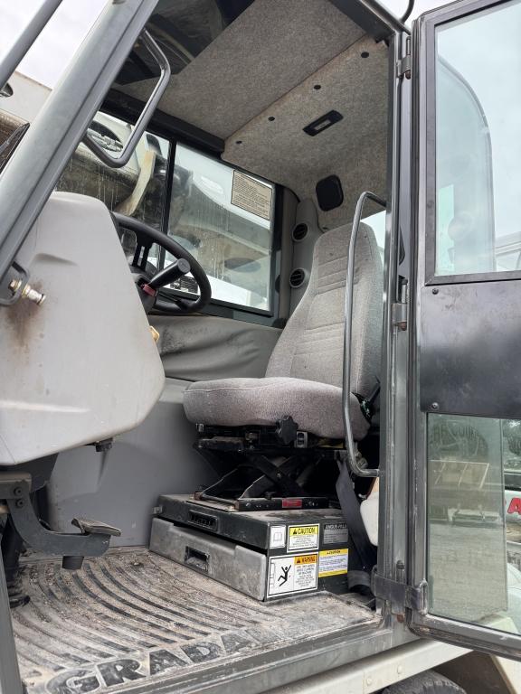 2007 Gradall XL3100, only 11,823 miles. 4203hrs