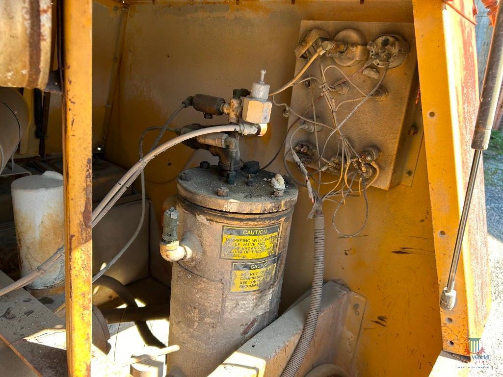 LE ROI PULL BEHIND AIR COMPRESSOR;MODEL#2A219-120,SER#318440