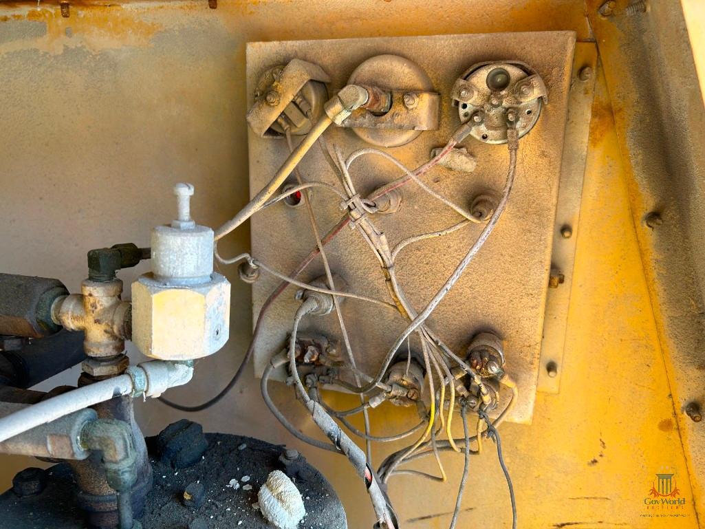 LE ROI PULL BEHIND AIR COMPRESSOR;MODEL#2A219-120,SER#318440