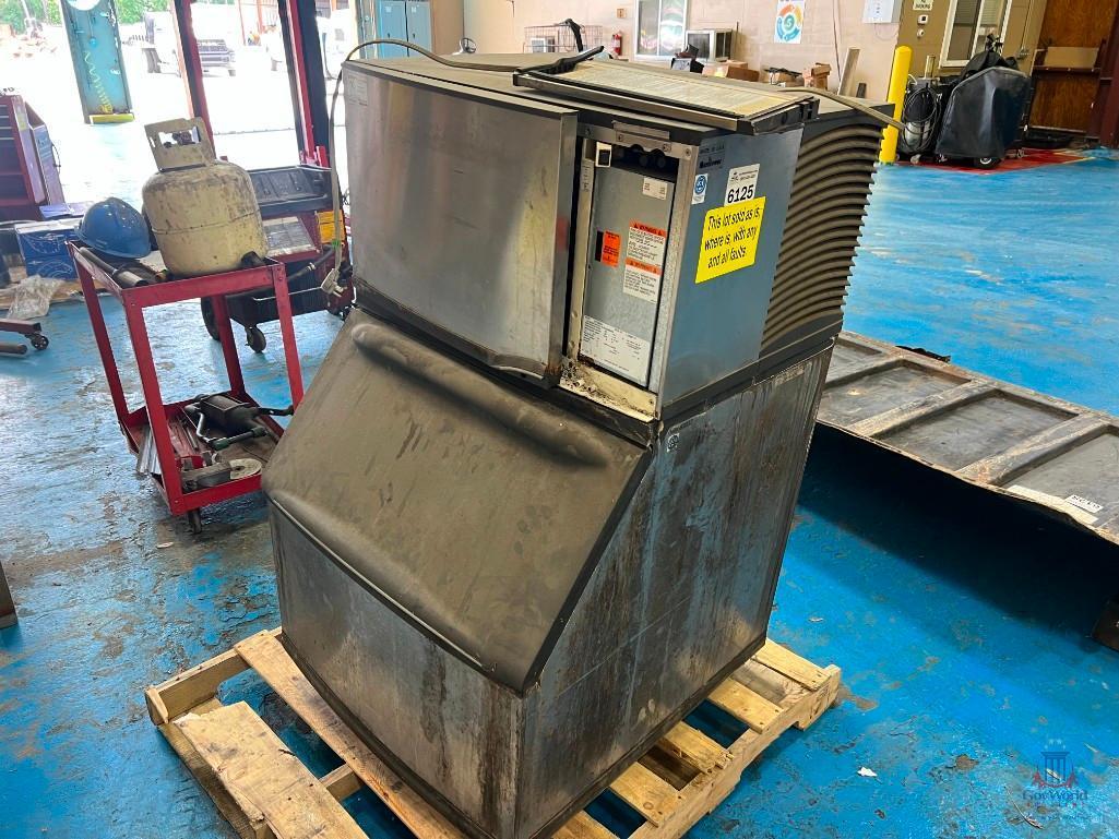 MANITOWOC ICE MAKER,MODEL#SY0304A;SER#110066713