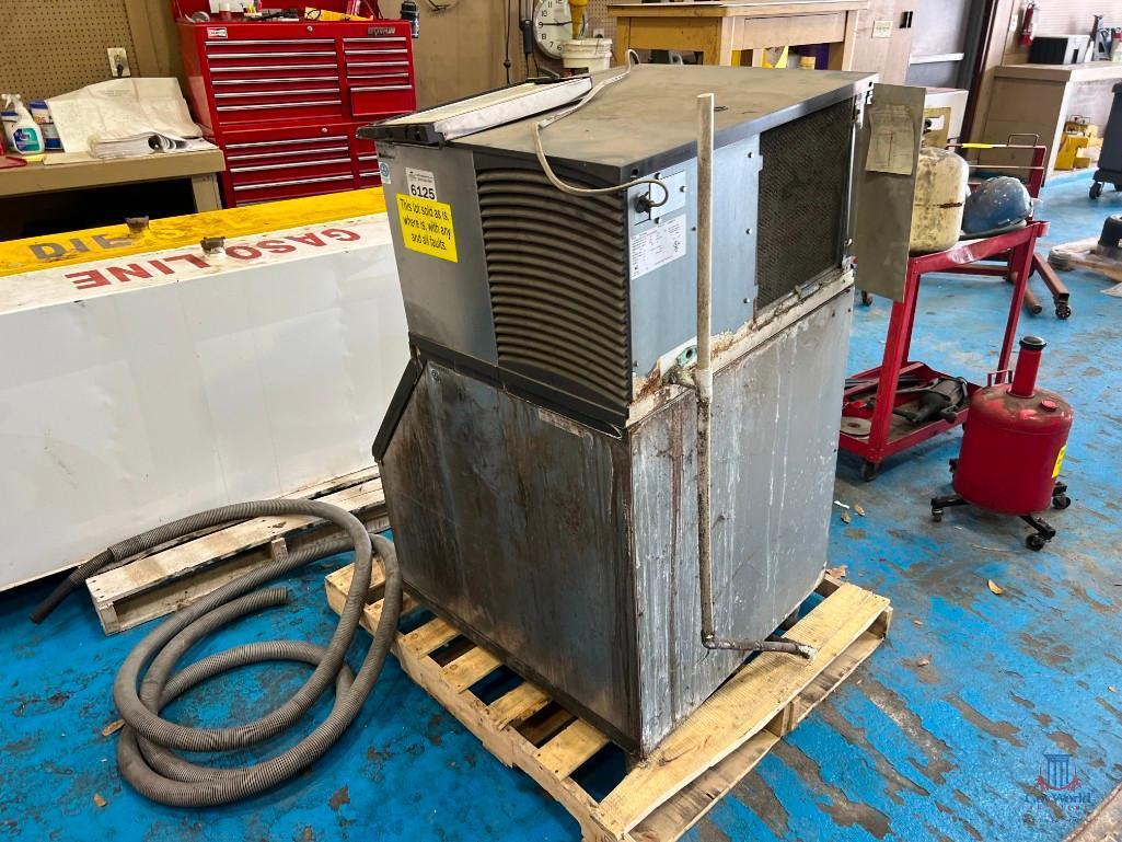 MANITOWOC ICE MAKER,MODEL#SY0304A;SER#110066713